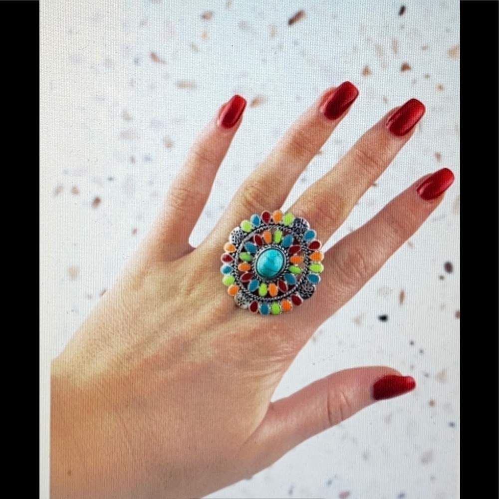 REDUCED BY $10 Multi-Color Antique Silvertone Stretch Ring NWT